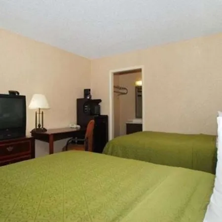 Rodeway Inn Conference Center-2