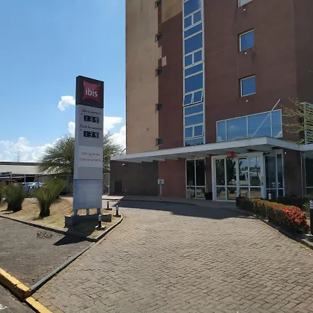 Hotel Ibis Lins-2