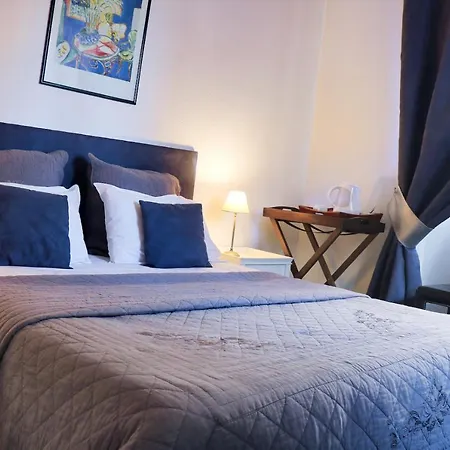 Logis Hotel Orly-3
