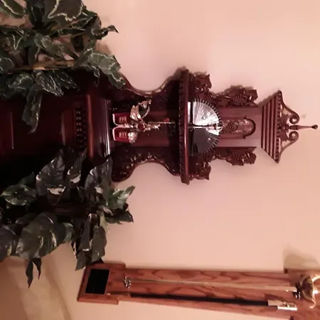 Lions Gate Manor-3