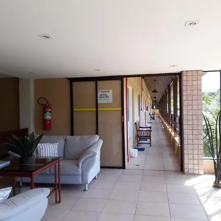 Amarilis Flat Service-3