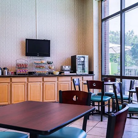 Quality Hotel Morehead City Near Atlantic Beach-2