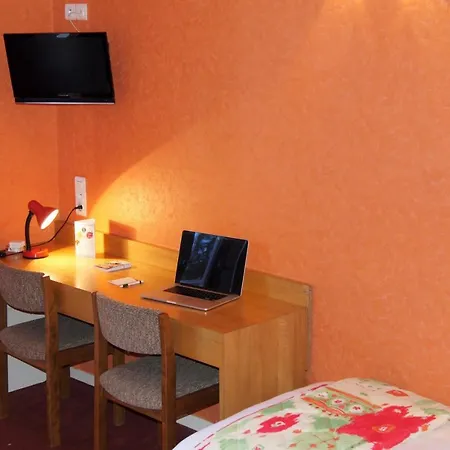 Hotel Le Lyon Bron-3