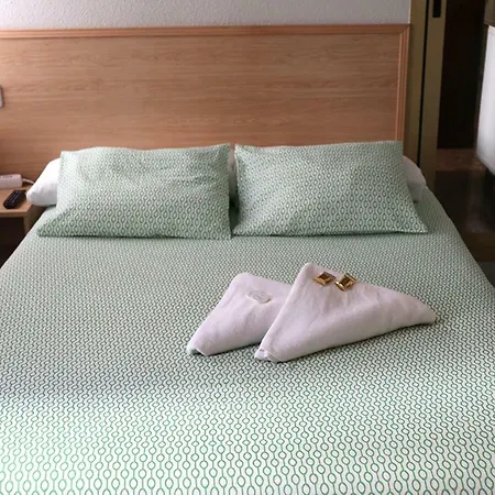 Hostal Milmarcos-2