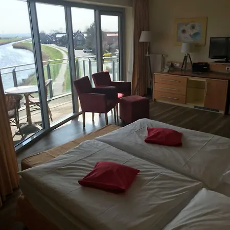 Nordseehotel Benser Hof Garni am Hafen-3