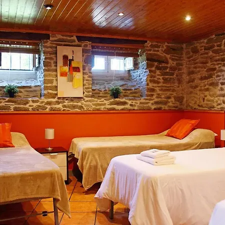 Aqua Rooms Sarria-2