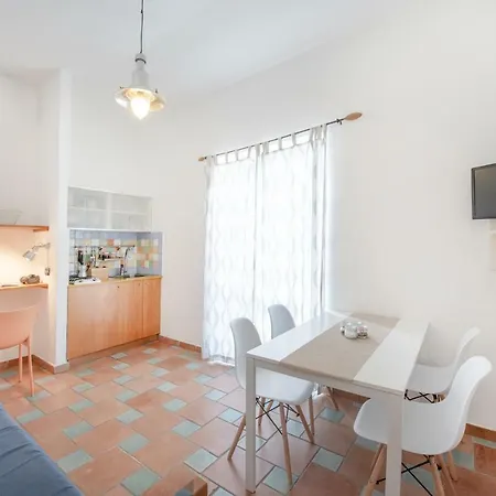 Gioia 37 Apartments-3