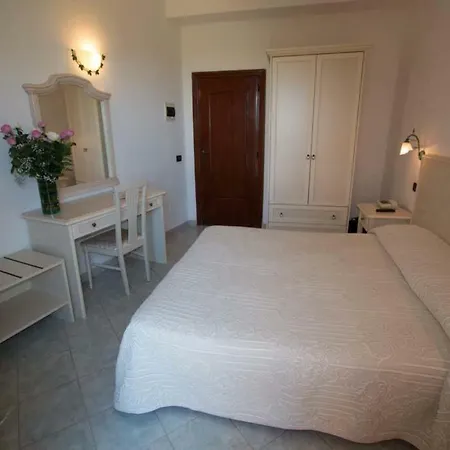 Hotel Aragonese Ischia-2