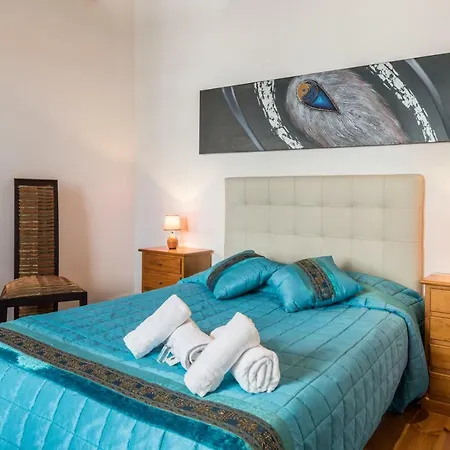 Lagos Downtown Guesthouse-3