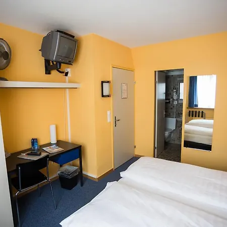 X-Tra Hotel-2
