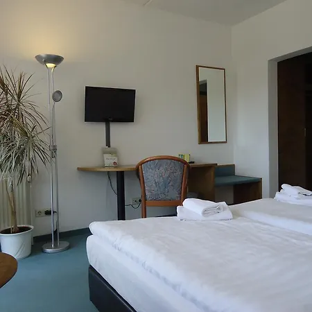 GreenLine Hotel Hellfeld-2