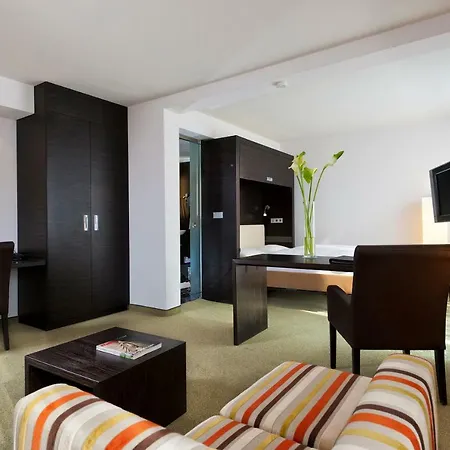 City Hotel Dresden Radebeul-3