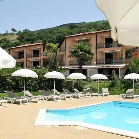 Residence Pietre Bianche ApartHotel-3