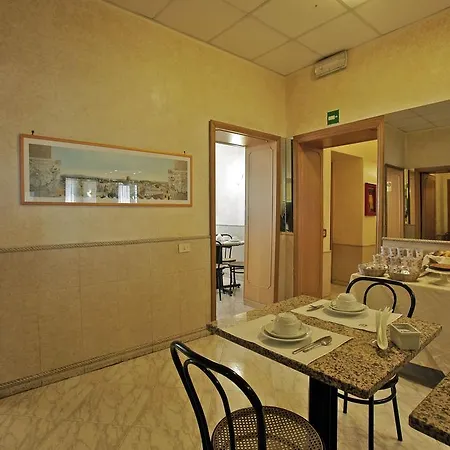 Hotel Embassy-2