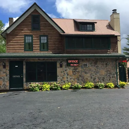 Pine Knoll Hotel Lakeside Lodge & Cabin-3