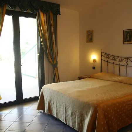 Hotel La Barcarola-3