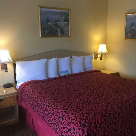 Days Inn By Wyndham Yazoo City-2