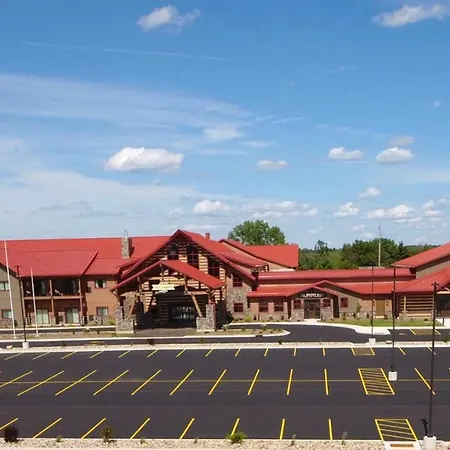 The Lodge At Mauston-2