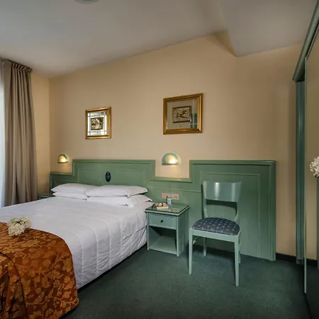 Salus Smart & Chic Hotel-2