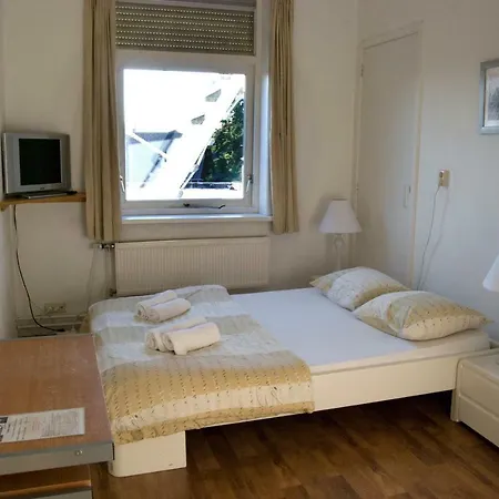 Pension Delfzijl-2