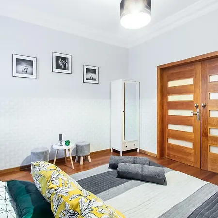 *Clicktheflat* Wilcza 33 Street Apart Rooms In The City Center-3