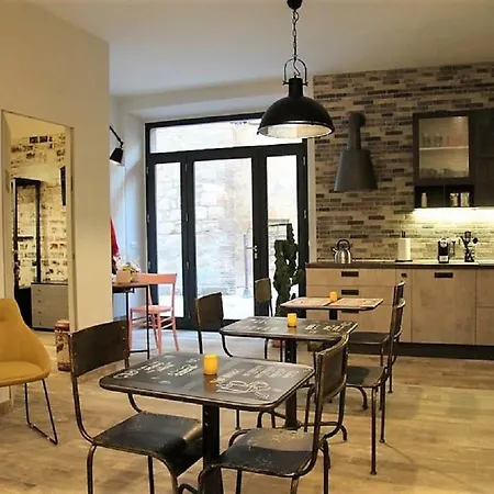 Industrial Chic House - Private Parking-2