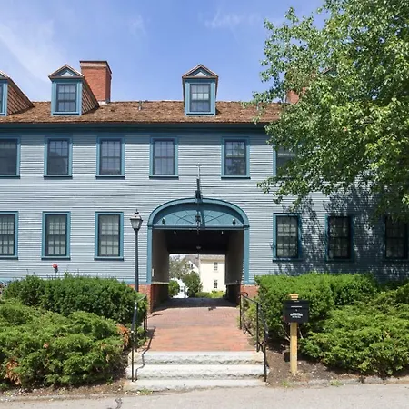 The Inn Downtown - Portsmouth, Nh-3