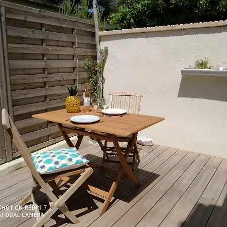Studio Sausset les pins-2
