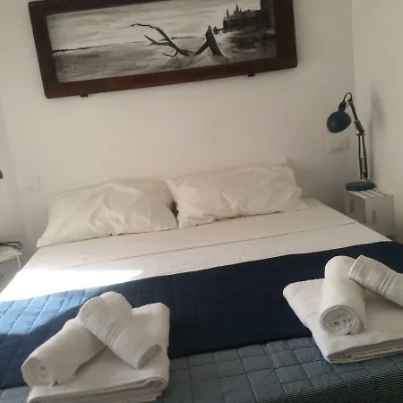 Aquamarina Rooms-3