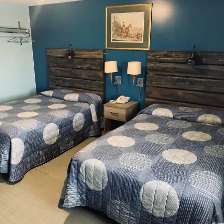 Travelers Suites-3