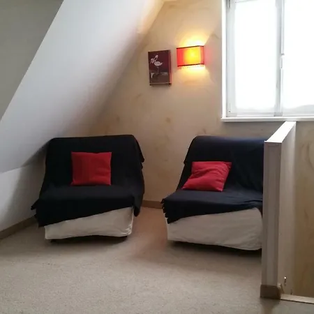Chambres touristiques La Cour Des Hôtes-2
