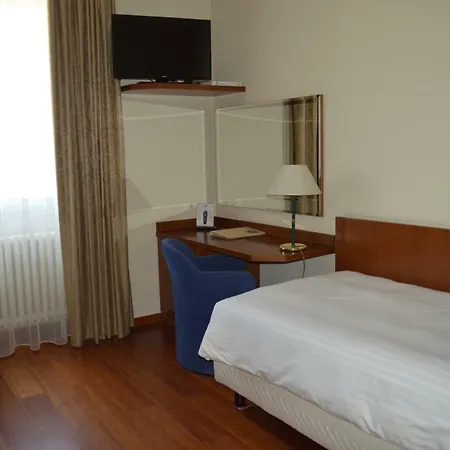 City Hotel-3