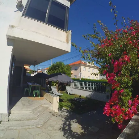 Lisbon Waves Surf Lodge-2