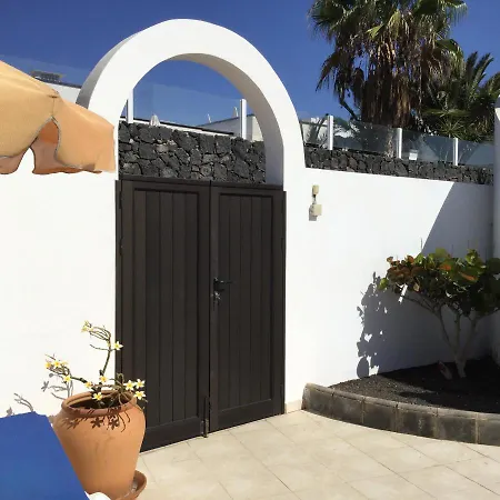 Sol y Luna Room&Suite Lanzarote Holidays - Heated pool!-3