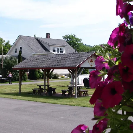 Maple Leaf Motel-2