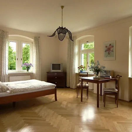 Therese-Malten-Villa-3