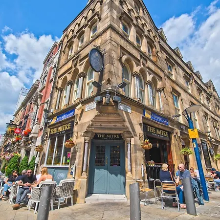 Mitre Hotel Manchester City Centre-2