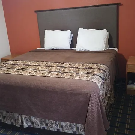 Budget Inn Tonawanda-3