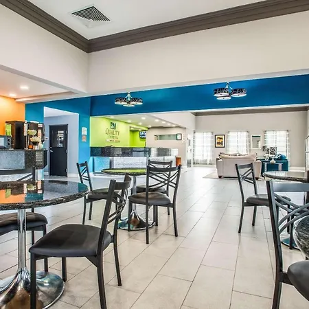 Quality Suites Lake Charles Downtown-3