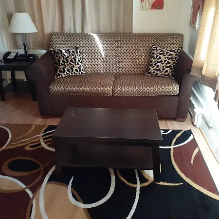 Town Line Inn-3