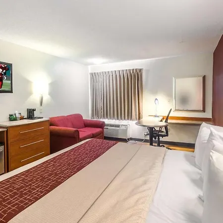 Red Roof Inn & Suites Savannah Gateway-3
