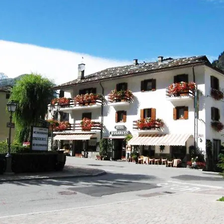 Hotel Bucaneve-3