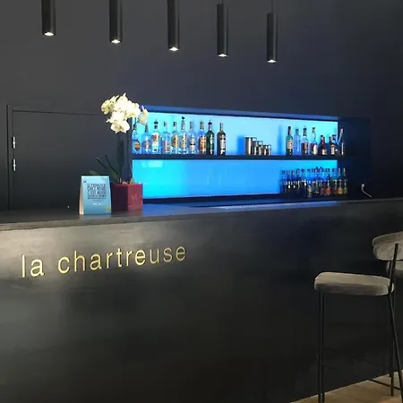 Hôtel Restaurant La Chartreuse Logis de France-3