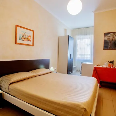 Hotel Happy-3