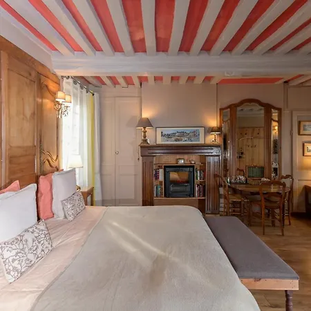 La Maison de Honfleur Bed&Breakfast-3
