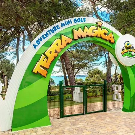 Valamar Camping Lanterna-3