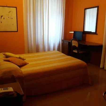 Hotel Cavour-2