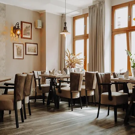 Hotel Schwarzer Adler Stendal-3