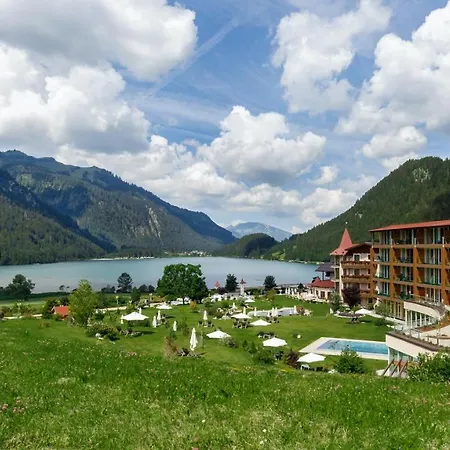 Romantik Resort&SPA Der Laterndl Hof-3