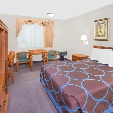 Super 8 By Wyndham Ashland-2